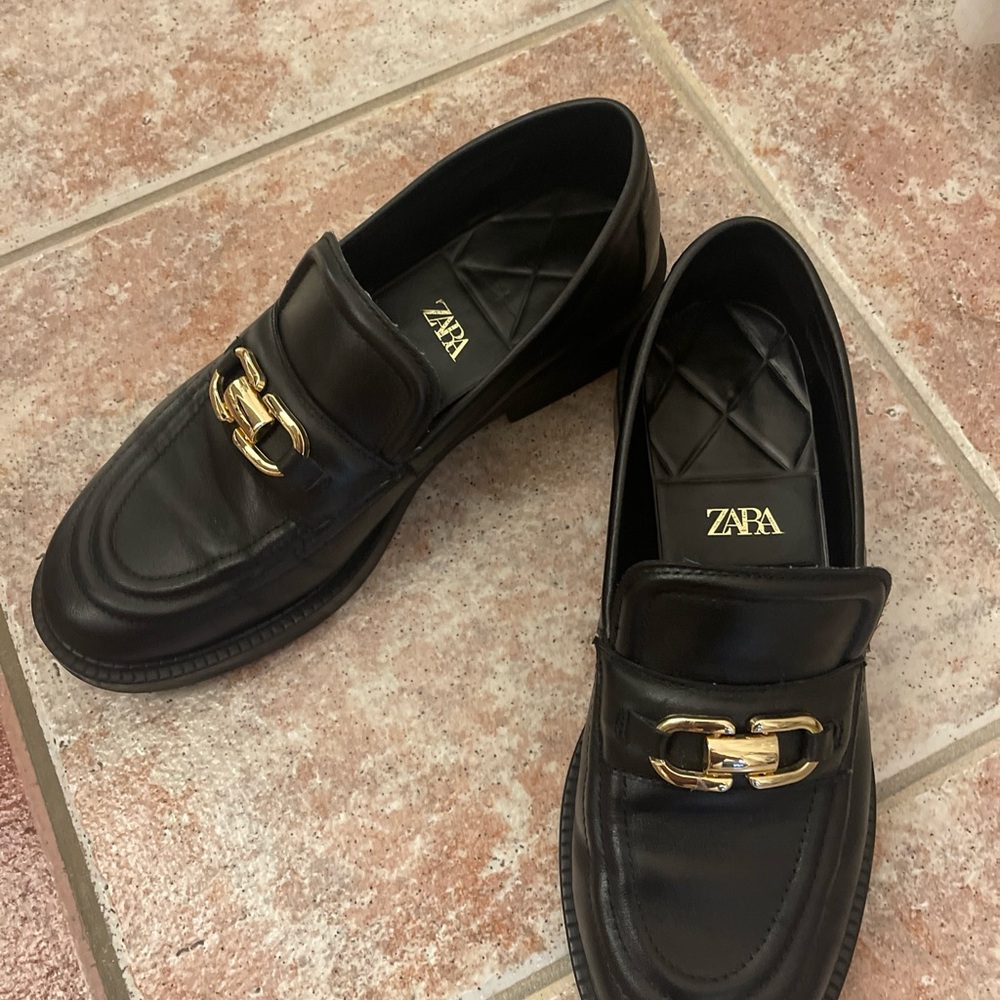 Zara size 37 Black Leather Chunky Gold Buckle Loafer